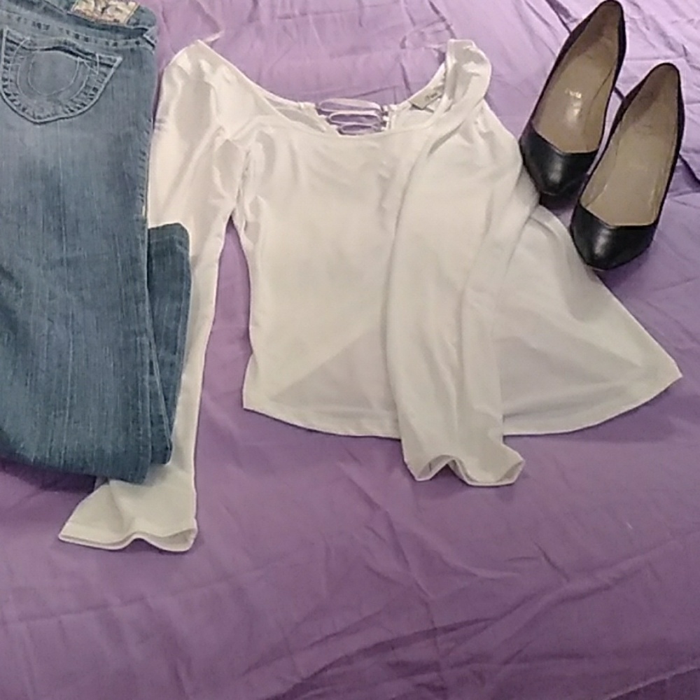 Chic White Lace Corseted Back Blouse NWOT